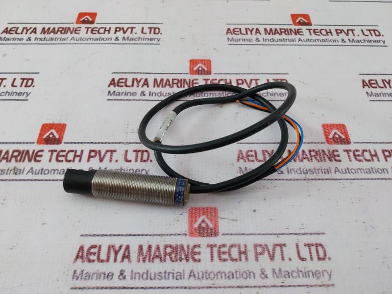 Telemecanique Xu2n18pp9aasaw Photoelectric Sensor Receiver M1