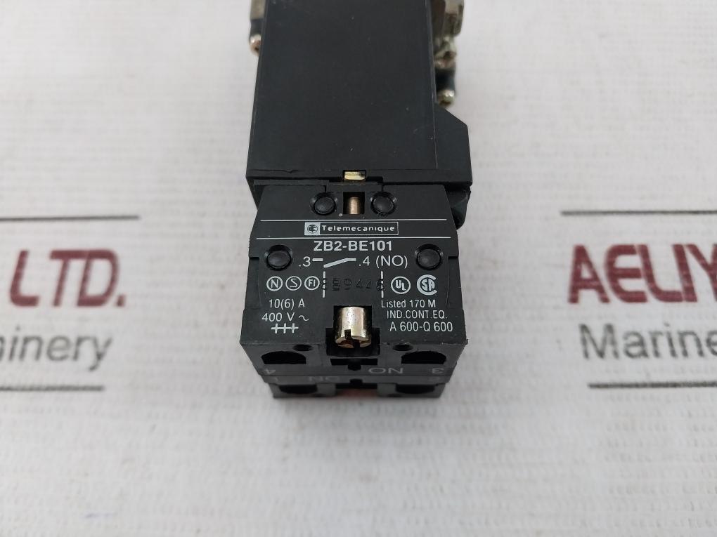 Telemecanique Zb2-be101 Contact Block 8B9446 220-240V 50/60Hz Iec 947-5-1