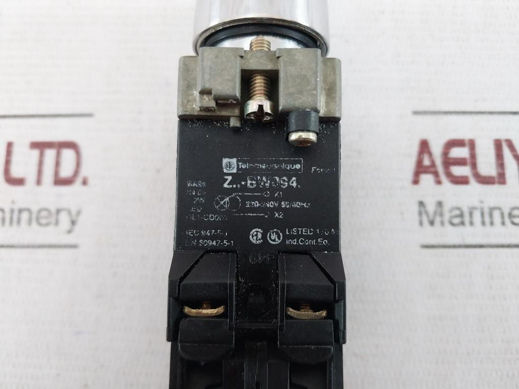 Telemecanique Zb2-be101 Contact Block 8B9446 220-240V 50/60Hz Iec 947-5-1