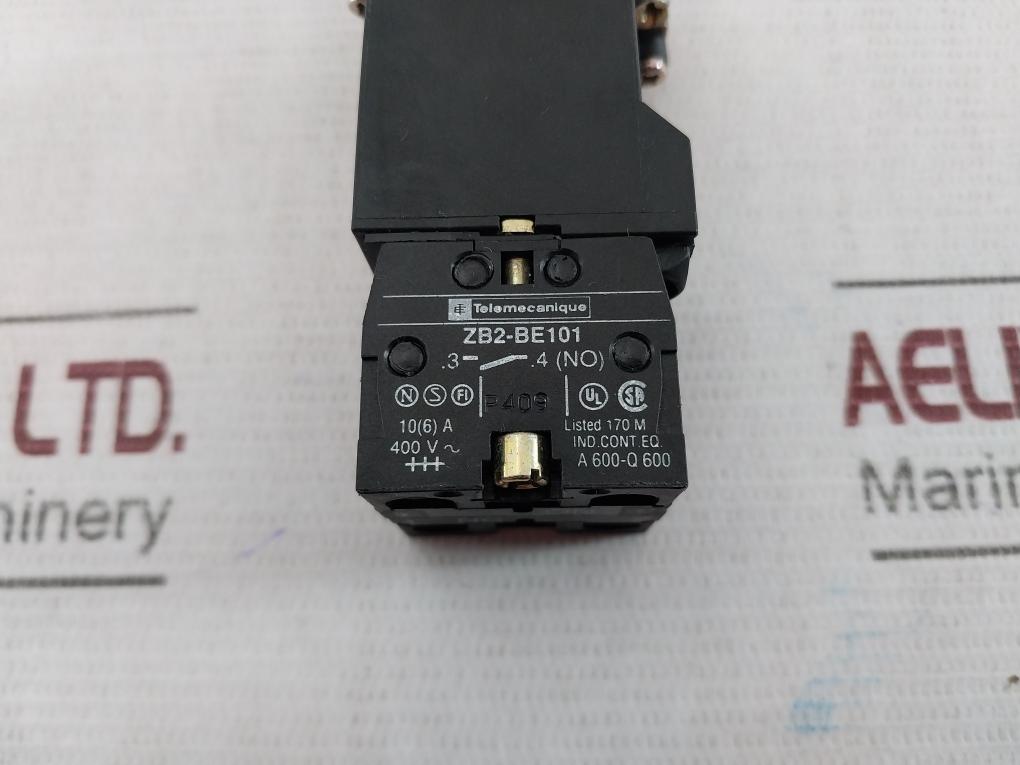 Telemecanique ZB2-BE101 Selector Switch With Light 400V