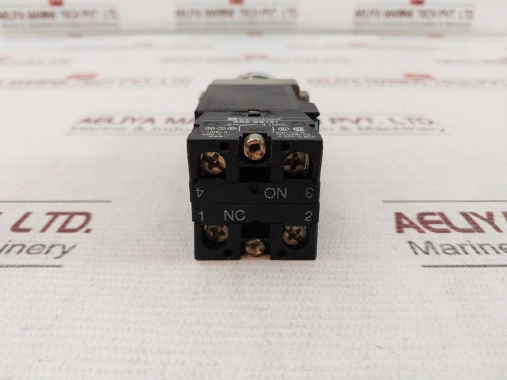 Telemecanique ZB2-BE101 Selector Switch With Light 400V