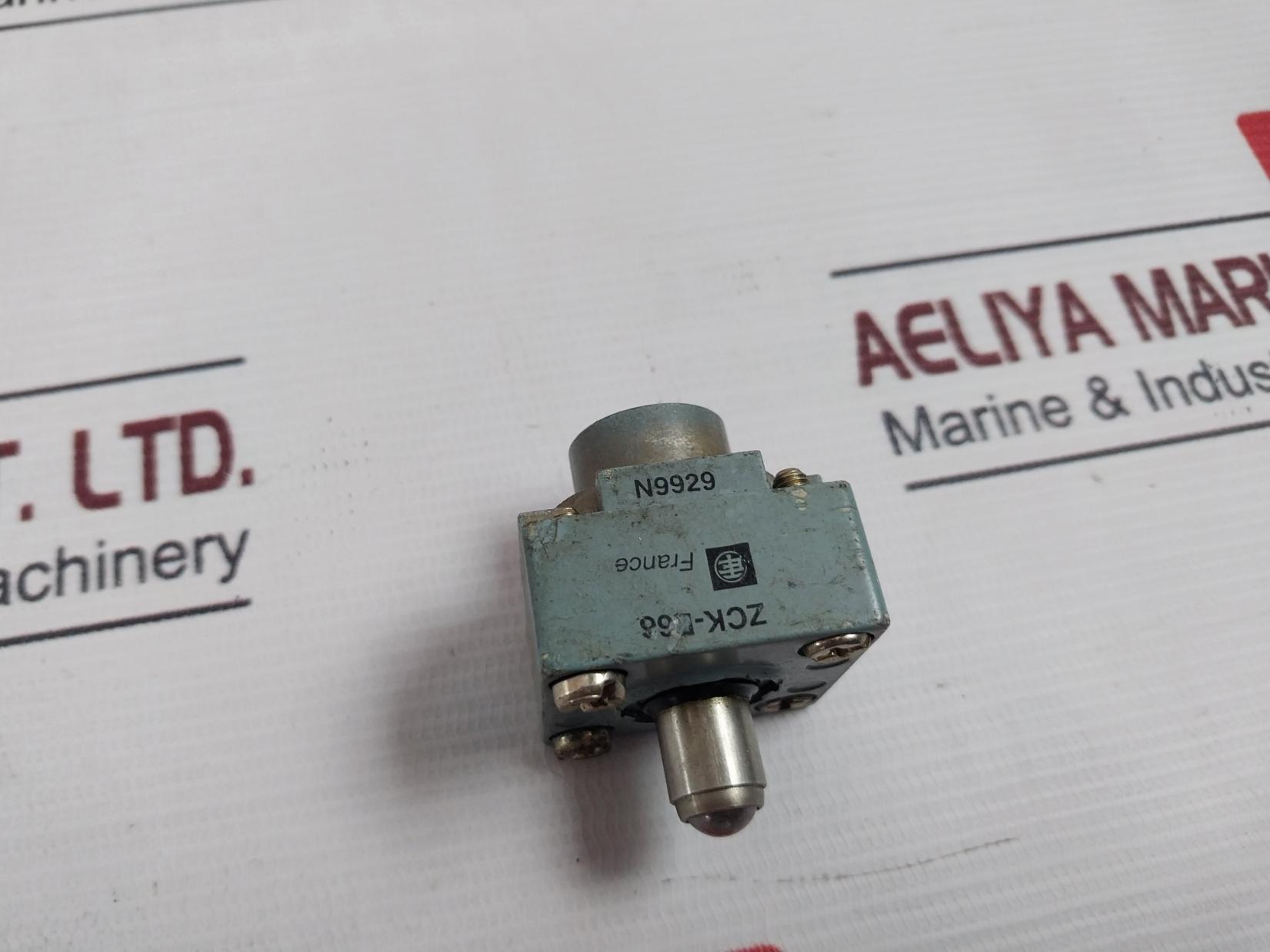 Telemecanique Zck-e66 Limit Switch