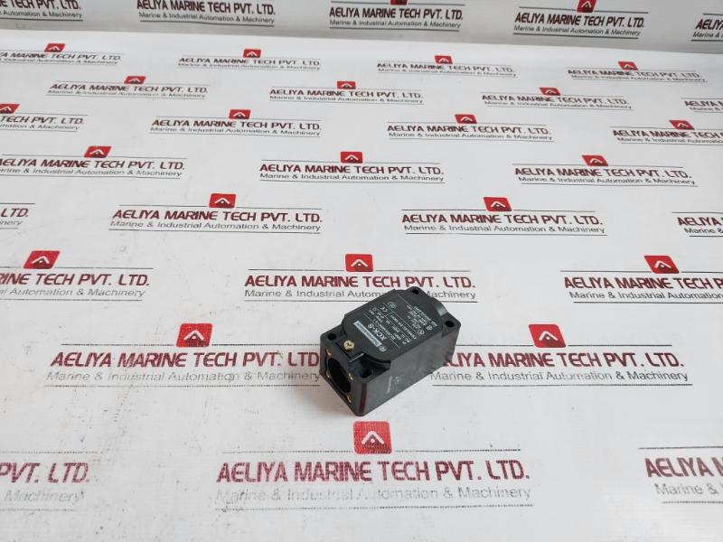 Telemecanique Zck-s1h29 Limit Switch 240v 3a Ip65