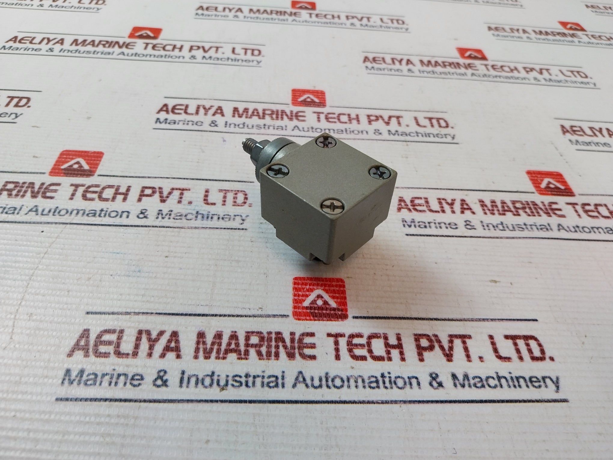 Telemecanique Zcke05 Limit Switch Head 8B 1110
