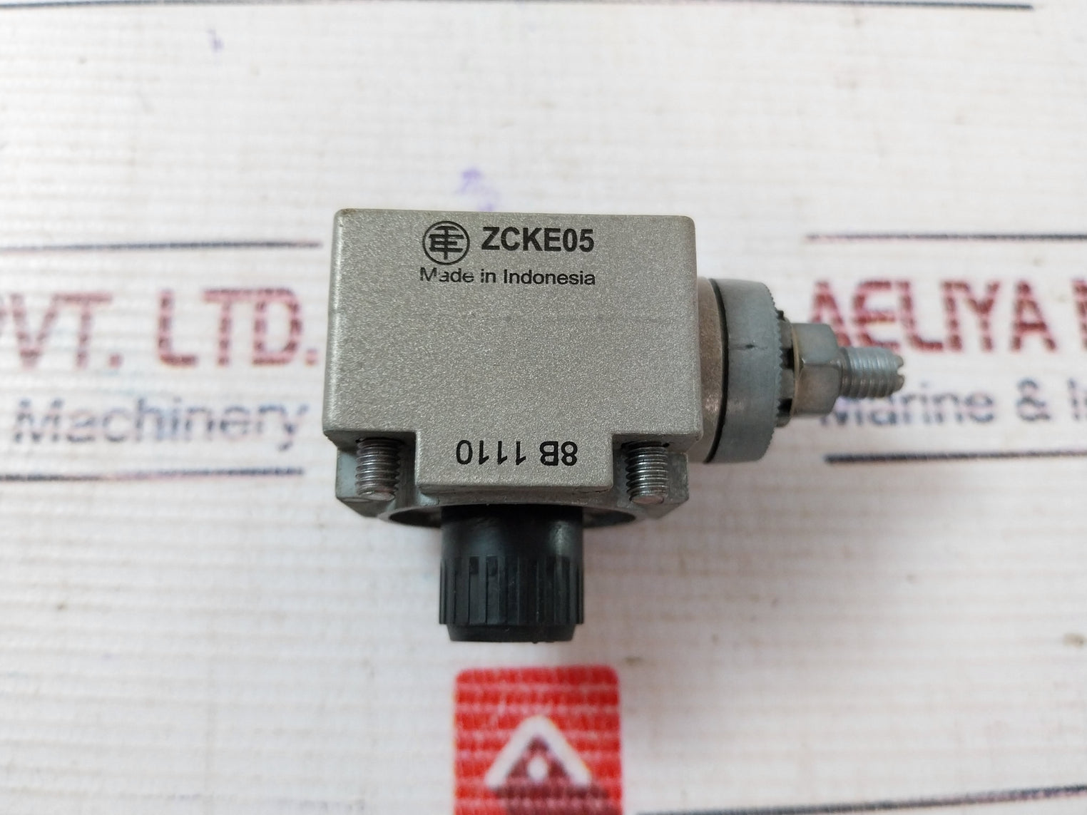 Telemecanique Zcke05 Limit Switch Head 8B 1110