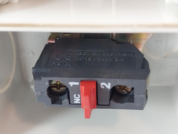 Telemecanique 1562021 Control Station Enclosure 240V 3A