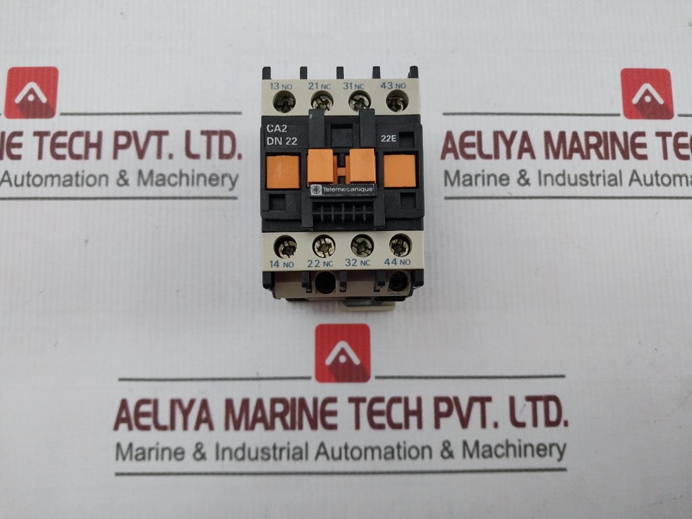 Telemecanique Ca2 Dn22 Control Relay 10A 220Vac