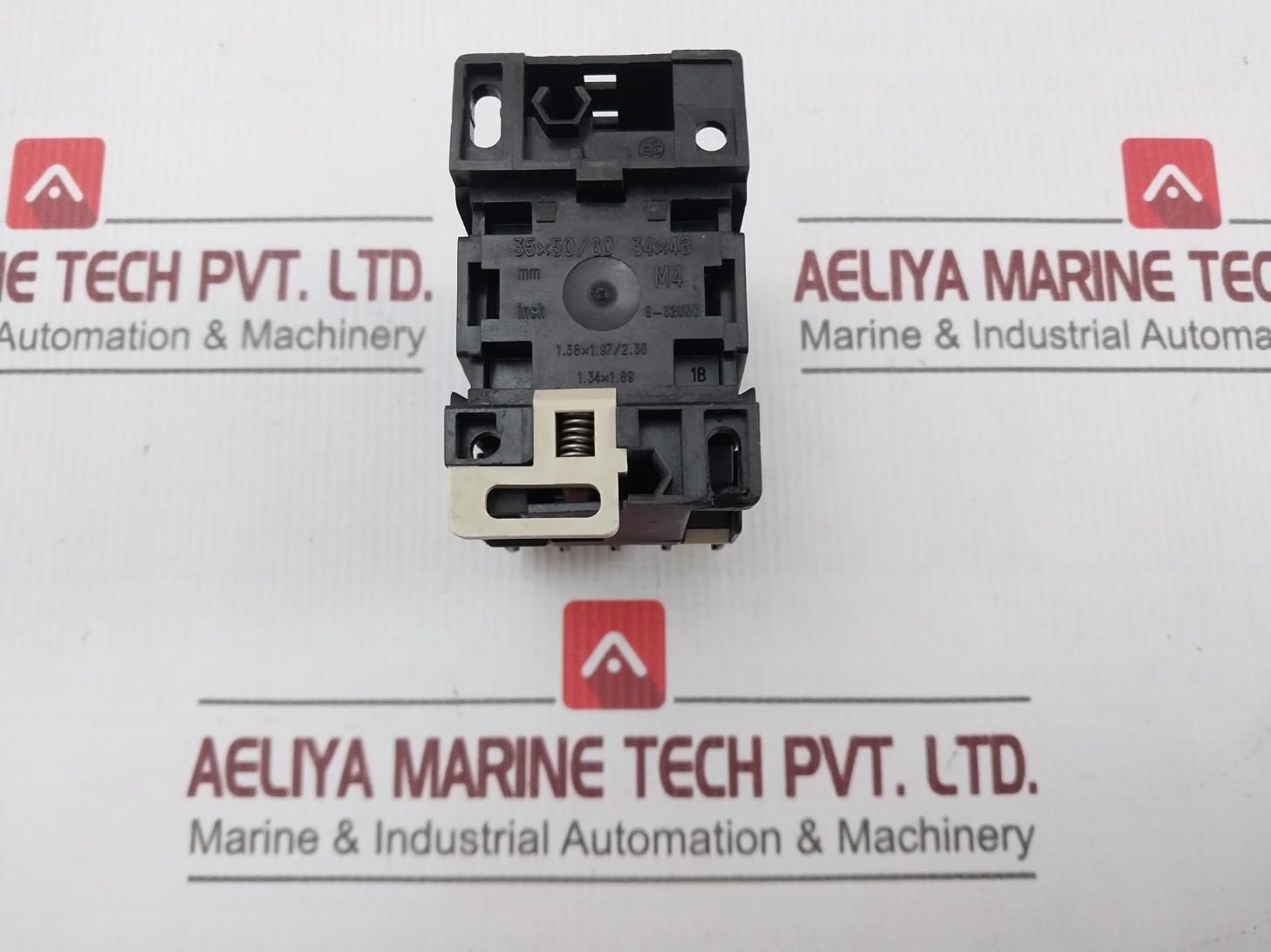 Telemecanique Ca2 Dn22 Control Relay 10A 220Vac