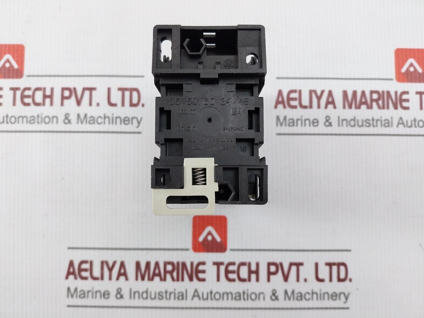 Telemecanique Ca2 Dn22 Control Relay 8 Kv 10A 50/60Hz 600V A.C. Max