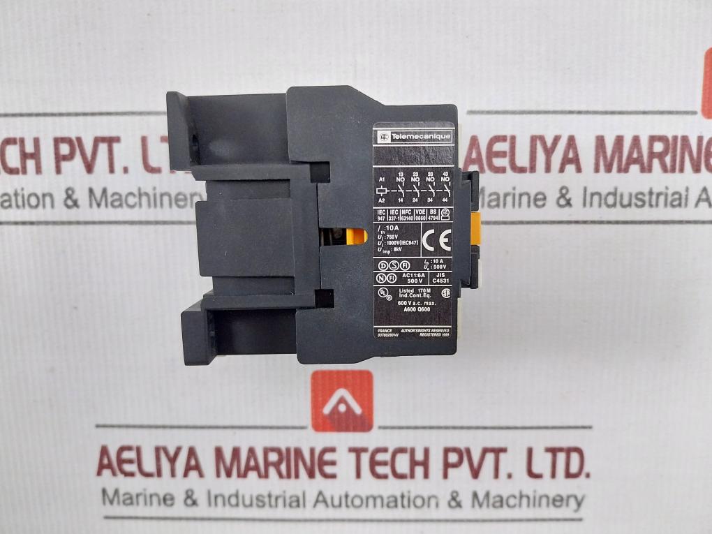 Telemecanique Ca2 Dn40 Control Relay 50/60Hz 8Kv 10A