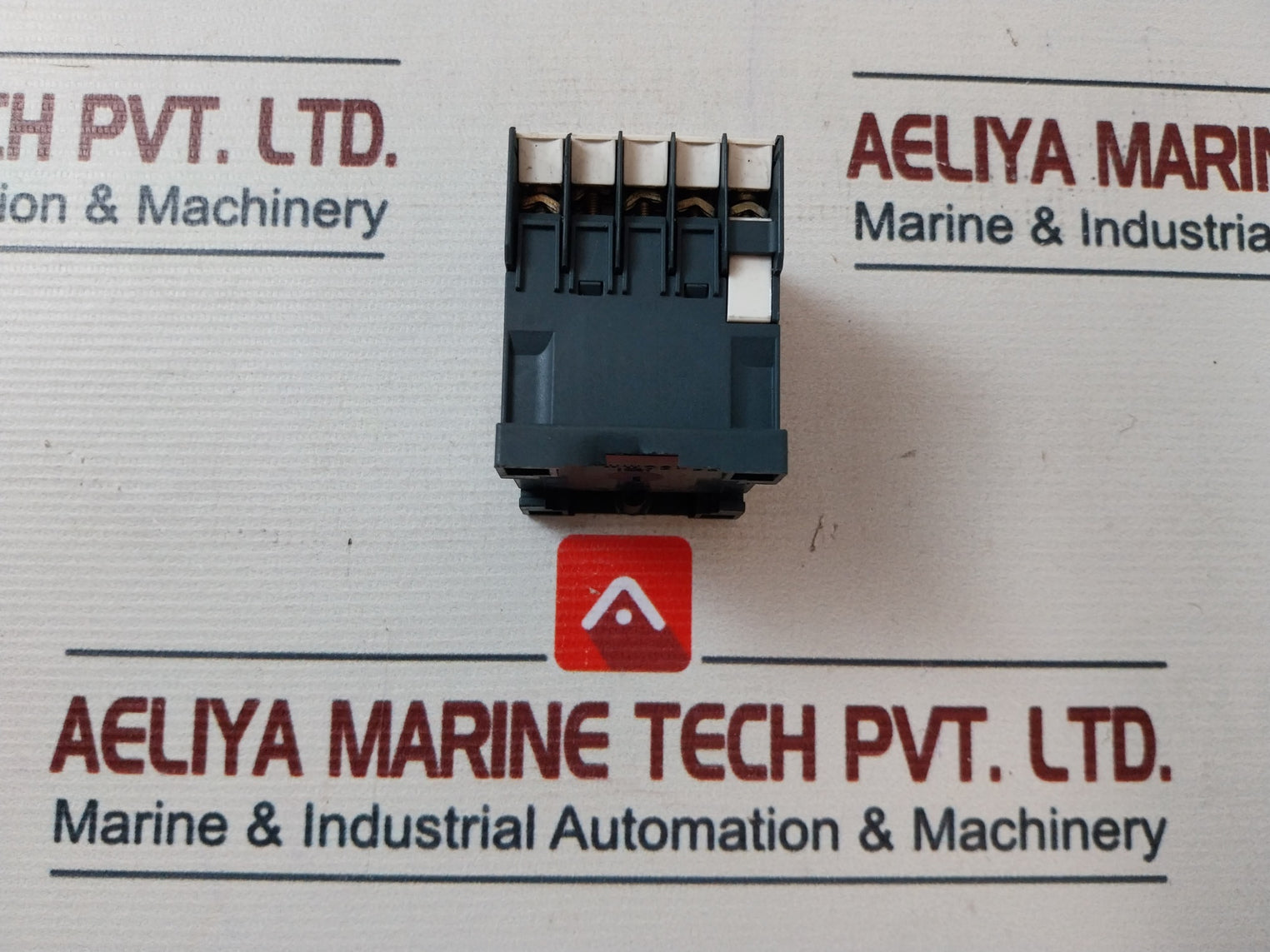 Telemecanique Schneider Electric Lc1K06 01F7 Contactor 110V 50/60Hz