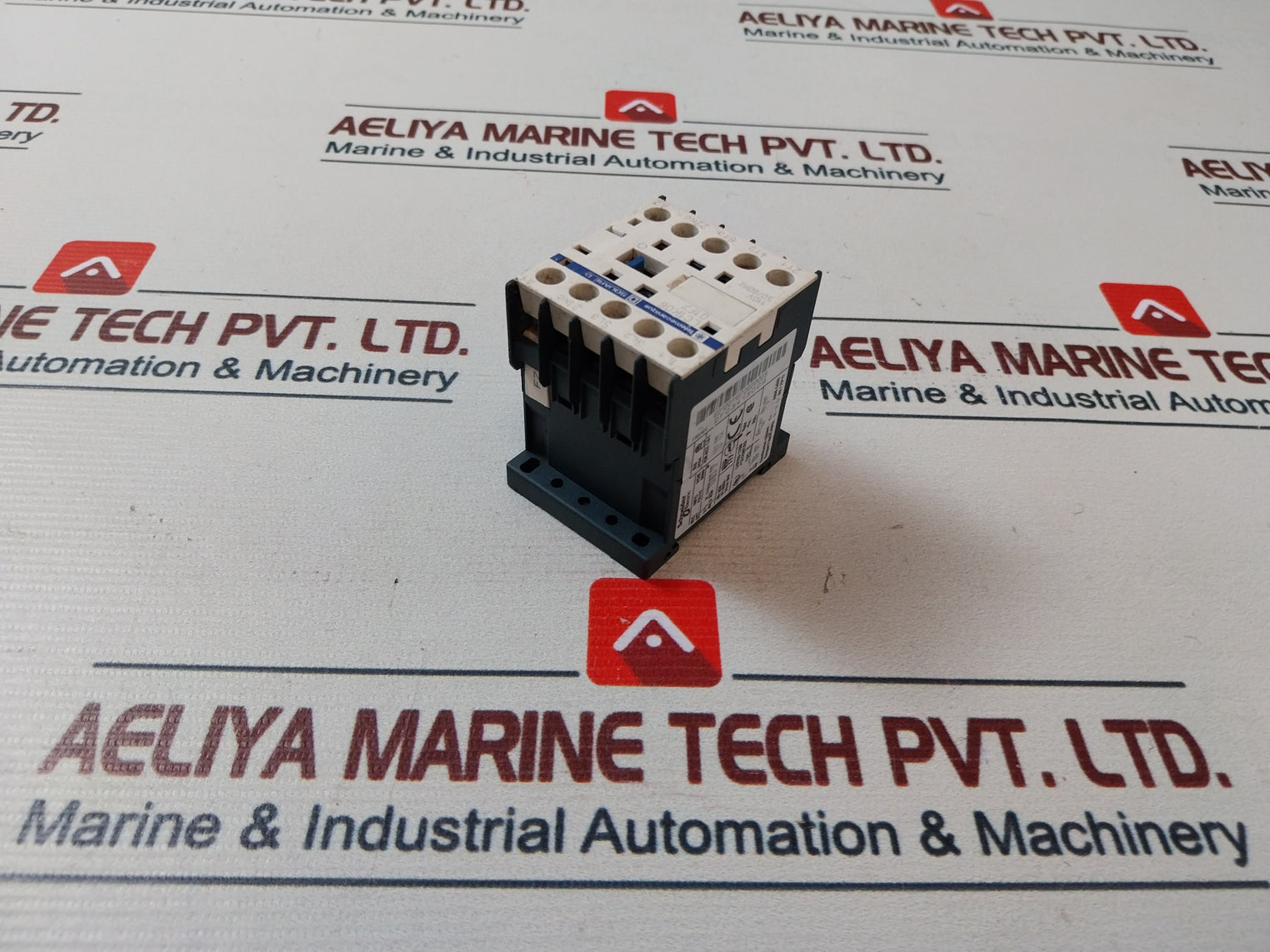 Telemecanique Schneider Electric Lc1K06 01F7 Contactor 110V 50/60Hz