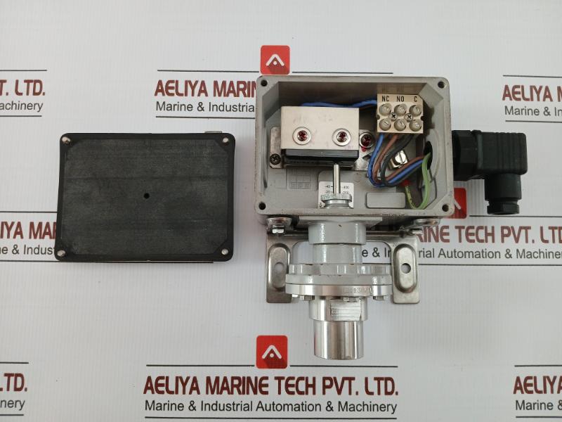 Temp/Pressure Switch C1-v404M-s2N-s3-g1-y-x1 Beta