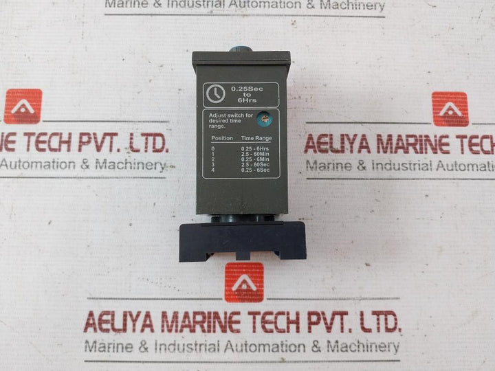 Tempatron Tt4801-01 Panel Mount Timer Relay 204-264Vac 50/60Hz 5008