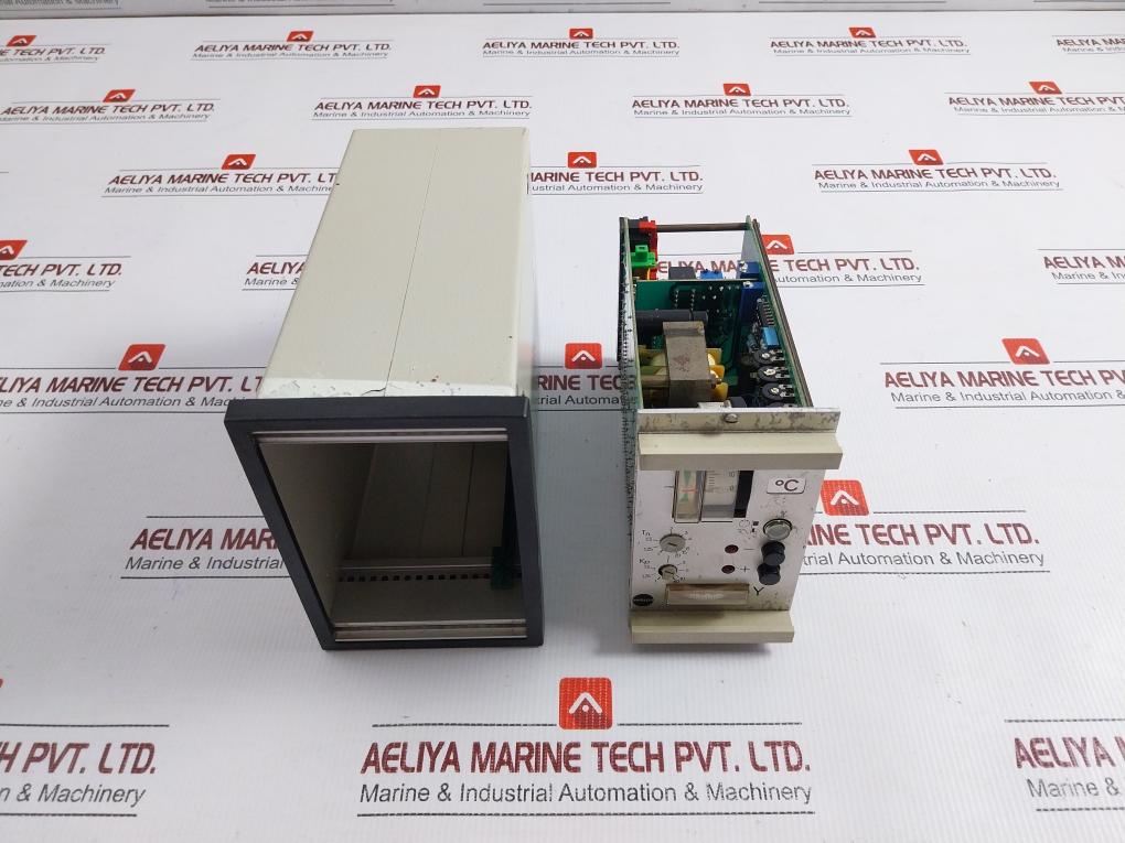 Temperature-Control-Unit-By-Samson-6-205-220v-6-5va-48-62hz-12