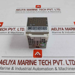Temperature Controller E5Cwl-r1P Omron 50/60Hz