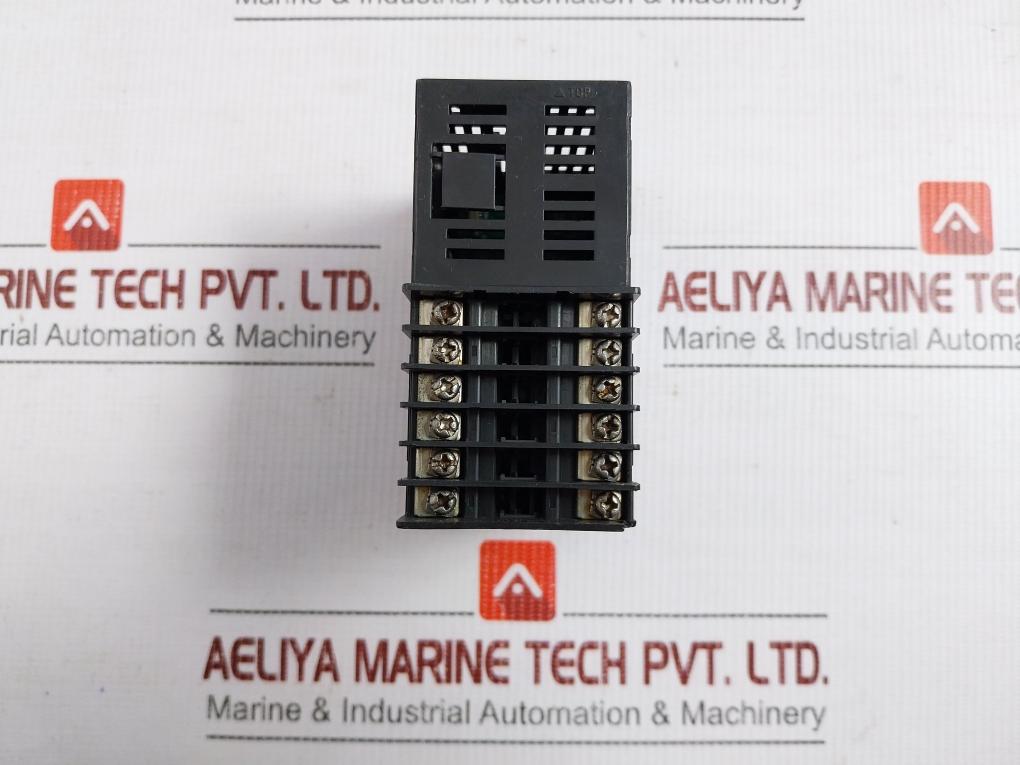 Temperature Controller Pxr5Tcy1-8W000-c Fuji Electric 100-240Vac/50-60Hz
