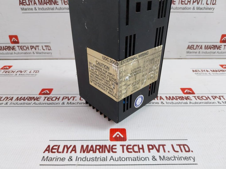 Temperature Controller Udc 3000 Honeywell 240Vac 60Hz