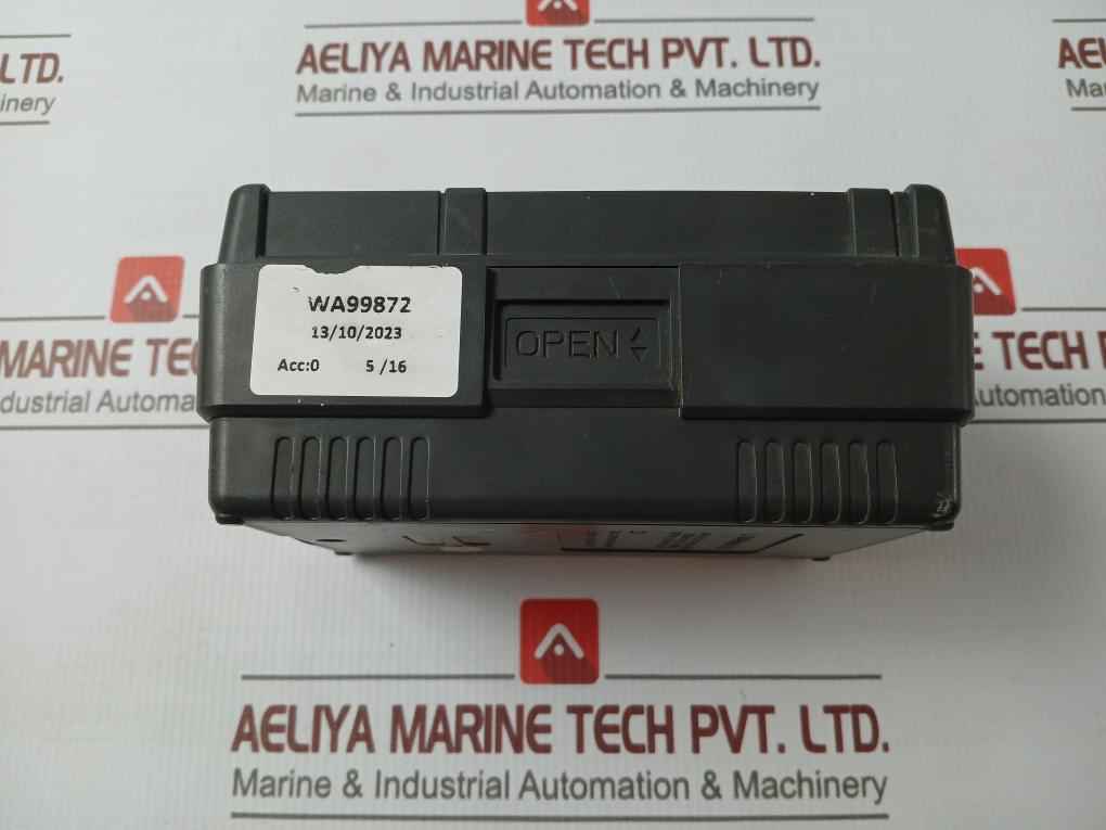 Tenma 72-9400 Insulation Resistance Tester 250V-1000V