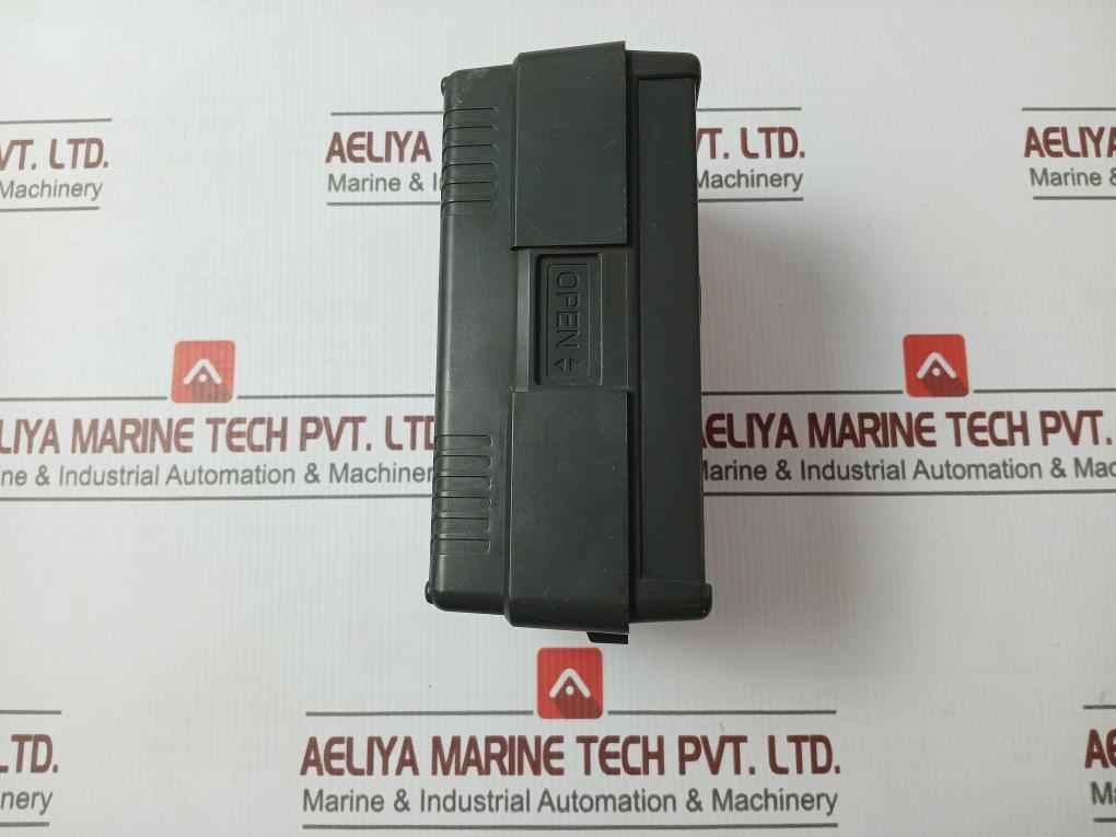 Tenma 72-9400 Insulation Resistance Tester 250V-1000V