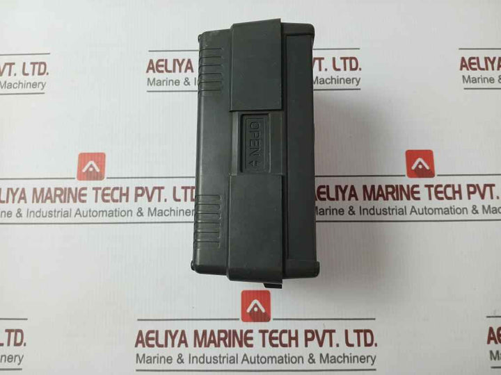 Tenma 72-9400 Insulation Resistance Tester 250V-1000V
