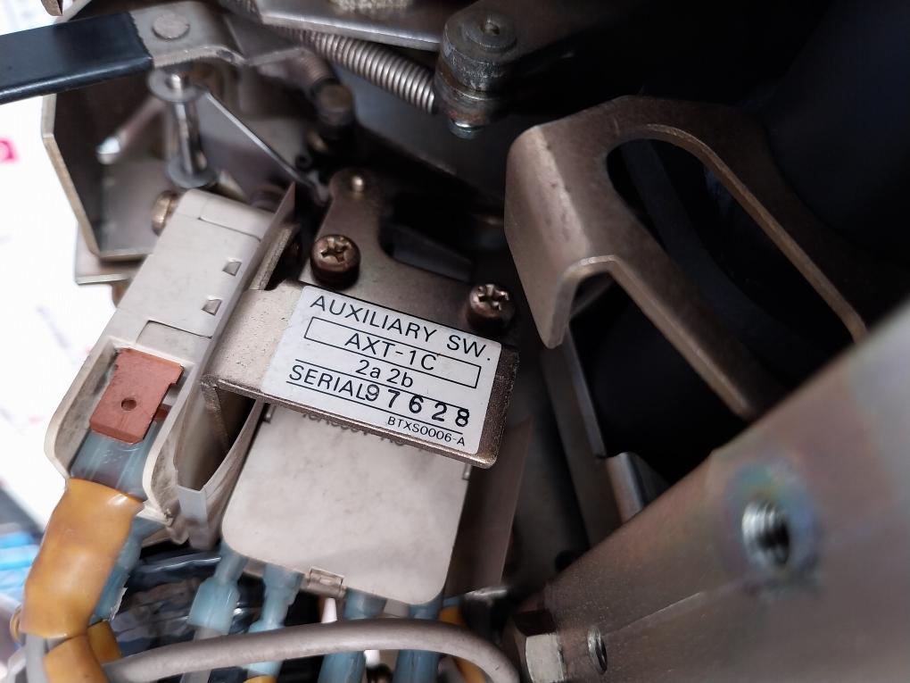 Terasaki Electric At12 Air Circuit Breaker Tempower 3 Pole 50/60Hz 690Vac