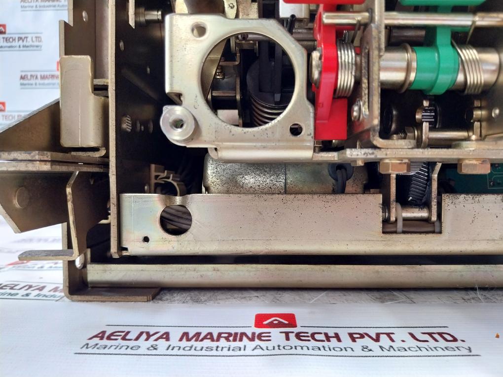 Terasaki Electric At12 Air Circuit Breaker Tempower 3 Pole 50/60Hz 690Vac