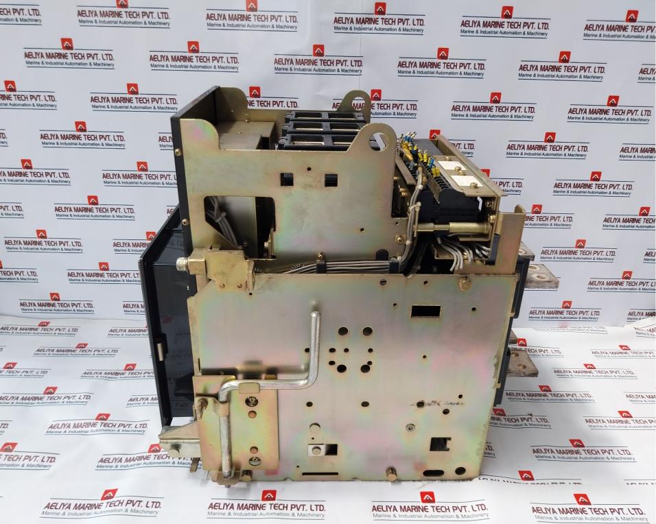 Terasaki Electric At12 Air Circuit Breaker Tempower 3 Pole 50/60Hz 690Vac