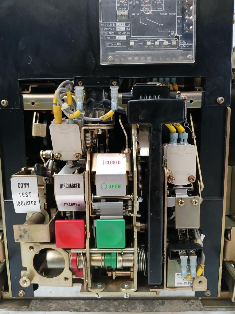Terasaki Electric 690 Vac 50/60 Hz 2000 A 3 Pole Air Circuit Breaker At20