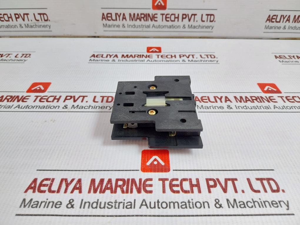Terasaki Electric P13202 650 Auxiliary Contact Block F0563137 (4)