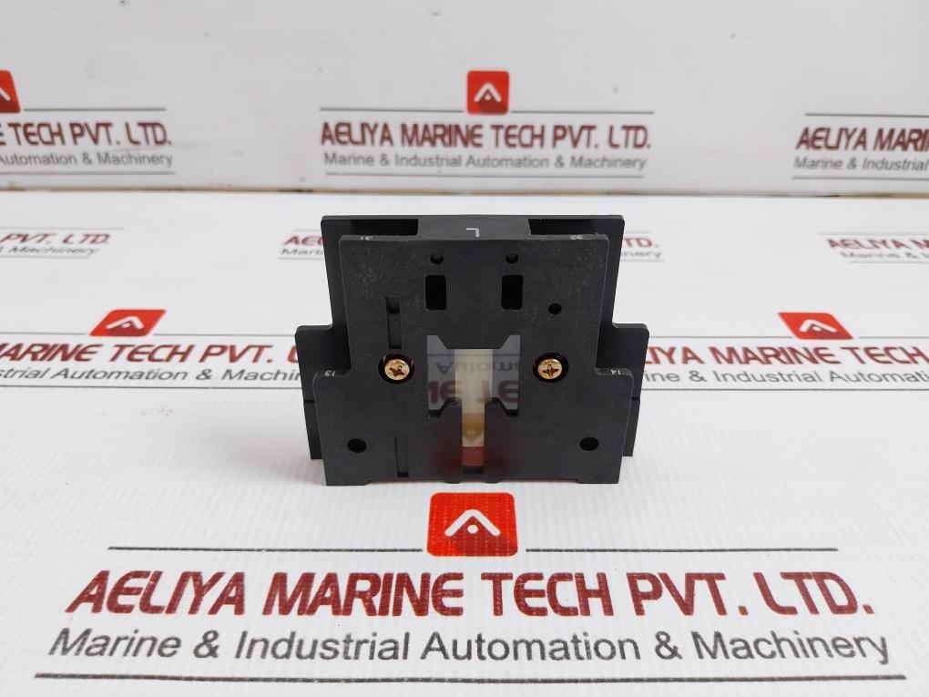 Terasaki Electric P13202 650 Auxiliary Contact Block F0563137 (4)