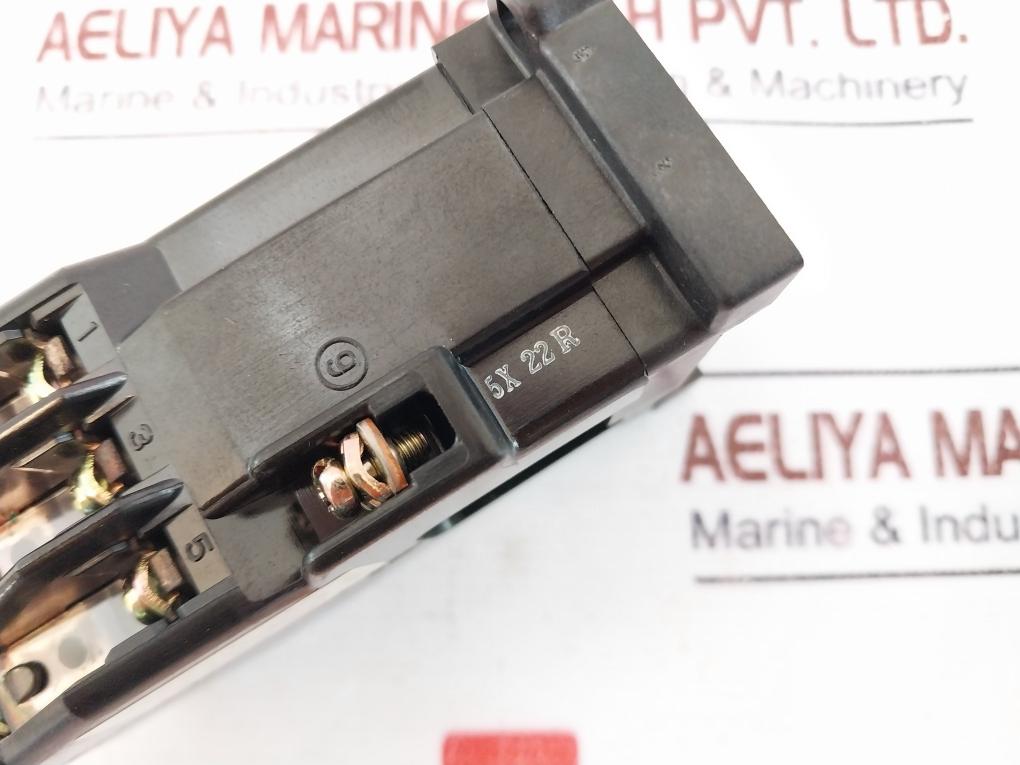 Terasaki Electric Src50-2U/X (6A) Auxiliary Relay 100V 50Hz 100-110V 60Hz