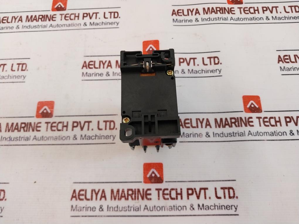 Terasaki Electric Src50-2U/X (6A) Auxiliary Relay 100V 50Hz 100-110V 60Hz