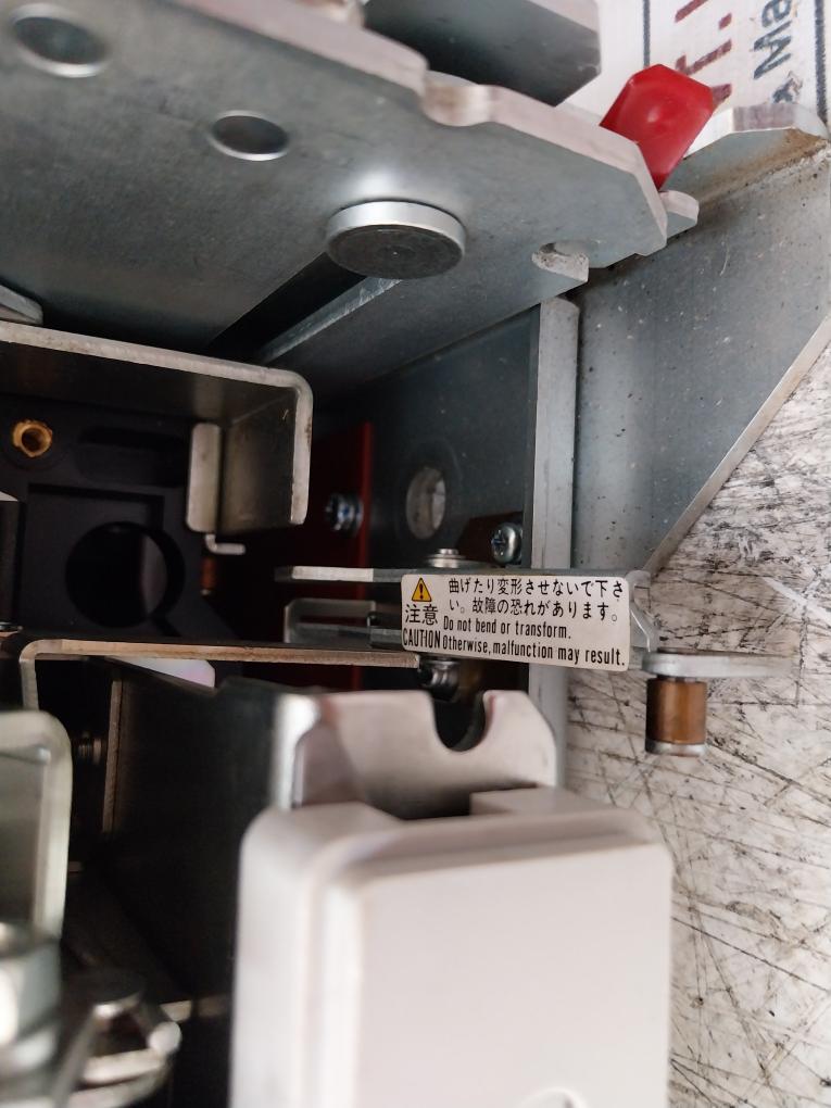 Terasaki Electric Tempower 2 Ar216H-r Air Circuit Breaker 1600A 3 Pole 50/60Hz