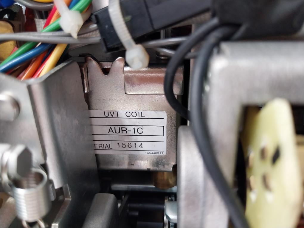 Terasaki Electric Tempower2 Ar332S-r Air Circuit Breaker 1000V 3200Amp 3 Pole