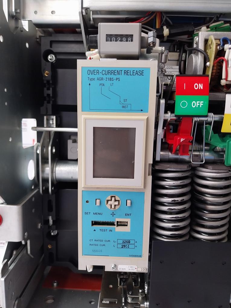 Terasaki Electric Tempower 2 Ar332S-r Air Circuit Breaker 3200A 50/60 Hz 3 Pole