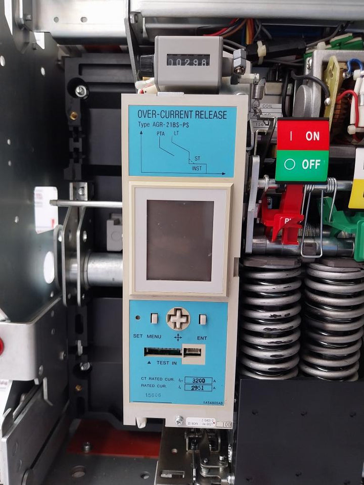 Terasaki Electric Tempower 2 Ar332S-r Air Circuit Breaker 3200A 50/60 Hz 3 Pole