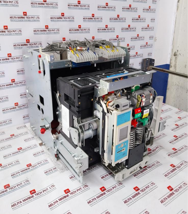 Terasaki Electric Tempower 2 Ar332S-r Air Circuit Breaker 3200A 50/60 Hz 3 Pole