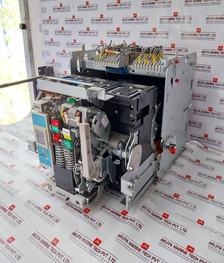 Terasaki Electric Tempower 2 Ar332S-r Air Circuit Breaker 3200A 50/60 Hz 3 Pole