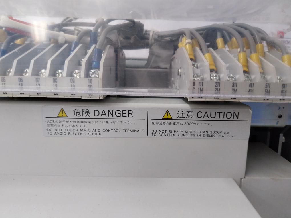 Terasaki Electric Tempower 2 Ar332S-r Air Circuit Breaker 3200A 50/60 Hz 3 Pole