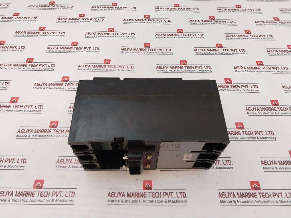 Terasaki Electric Tl-225F Circuit Breaker 150A 690V 50~60Hz