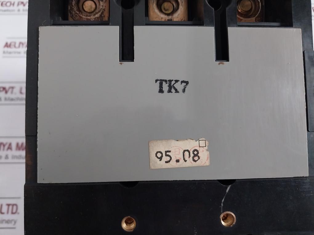 Terasaki Electric TL-225F Teambreak Circuit Breaker AC690V 3 Pole 150A