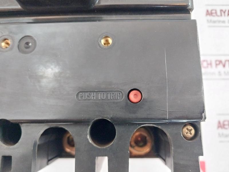 Terasaki Electric TL-225F TemBreak 3 Pole Circuit Breaker 150A AC690V