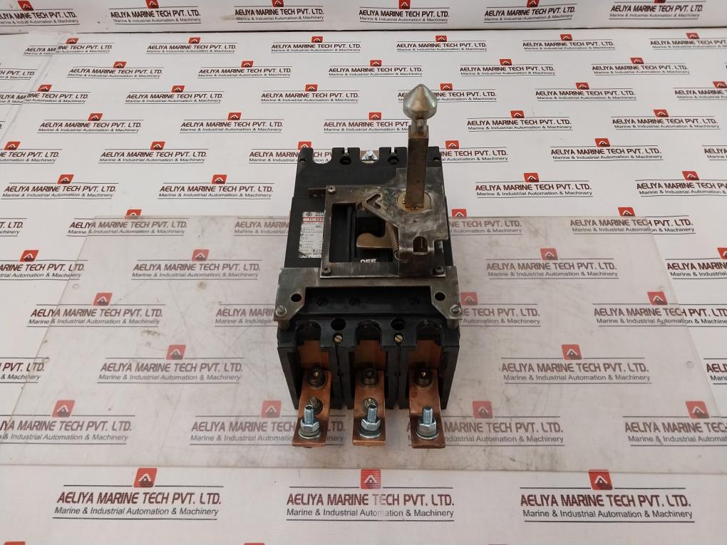 Terasaki Electric Tl-400E 3 Pole Circuit Breaker 250V 50-60 Hz