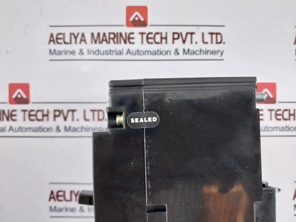 Terasaki Electric XH100NS Molded Case Circuit Breaker 40A AC690V 50~60Hz