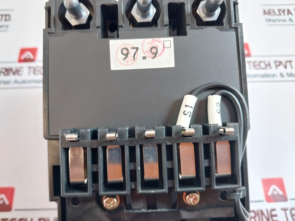 Terasaki Electric Xh50Ns Circuit Breaker 40A 3 Pole 50/60Hz