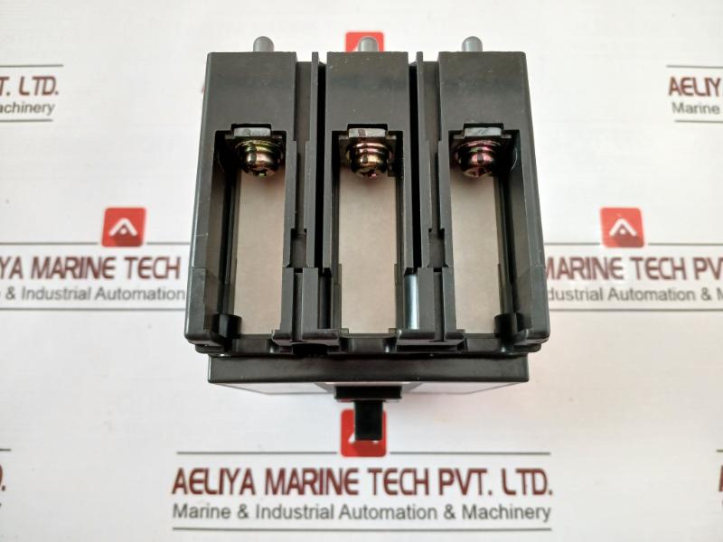 Terasaki Electric Xh50Ns Tembreak 3 Pole Circuit Breaker 15A Ac690V 50~60Hz