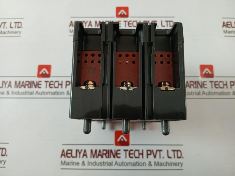Terasaki Electric Xh50Ns Tembreak Circuit Breaker 3 Pole 20A Ac690V 50~60Hz