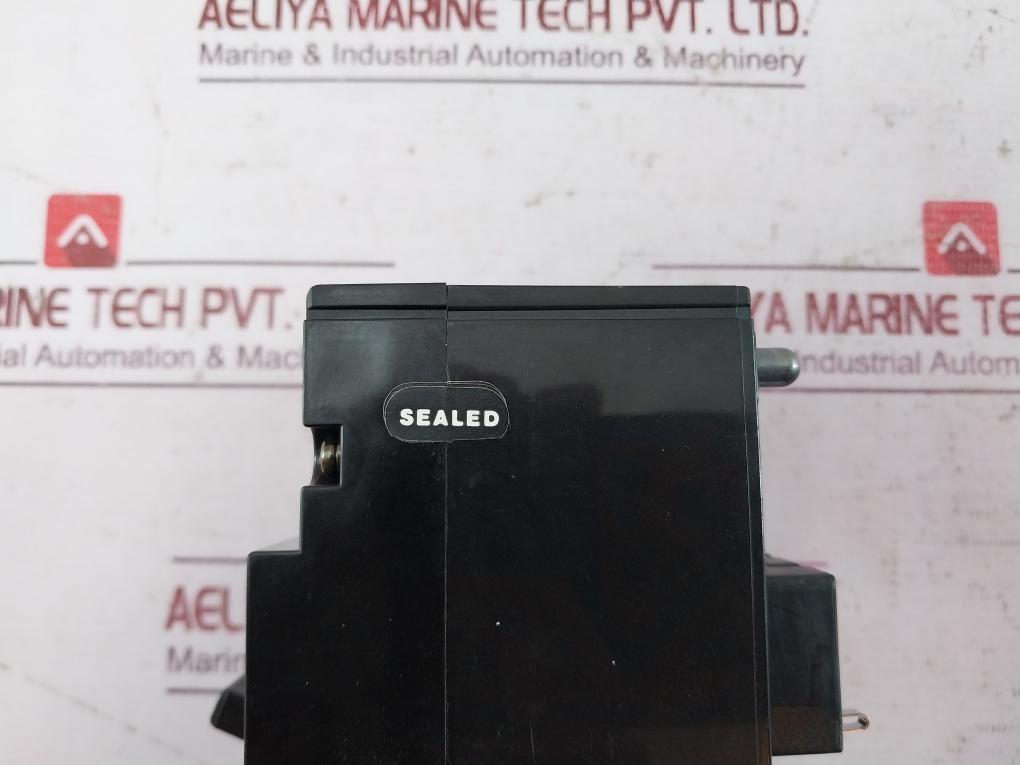 Terasaki Electric Xs100Nb No-fuse Circuit Breaker 50A Ac220V 50Ka