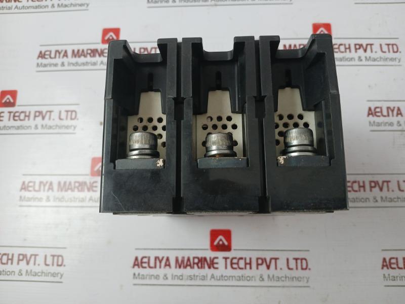 Terasaki Electric Xs225Ns Tembreak Circuit Breaker 3 Pole Ac 600V Dc 250V 200A